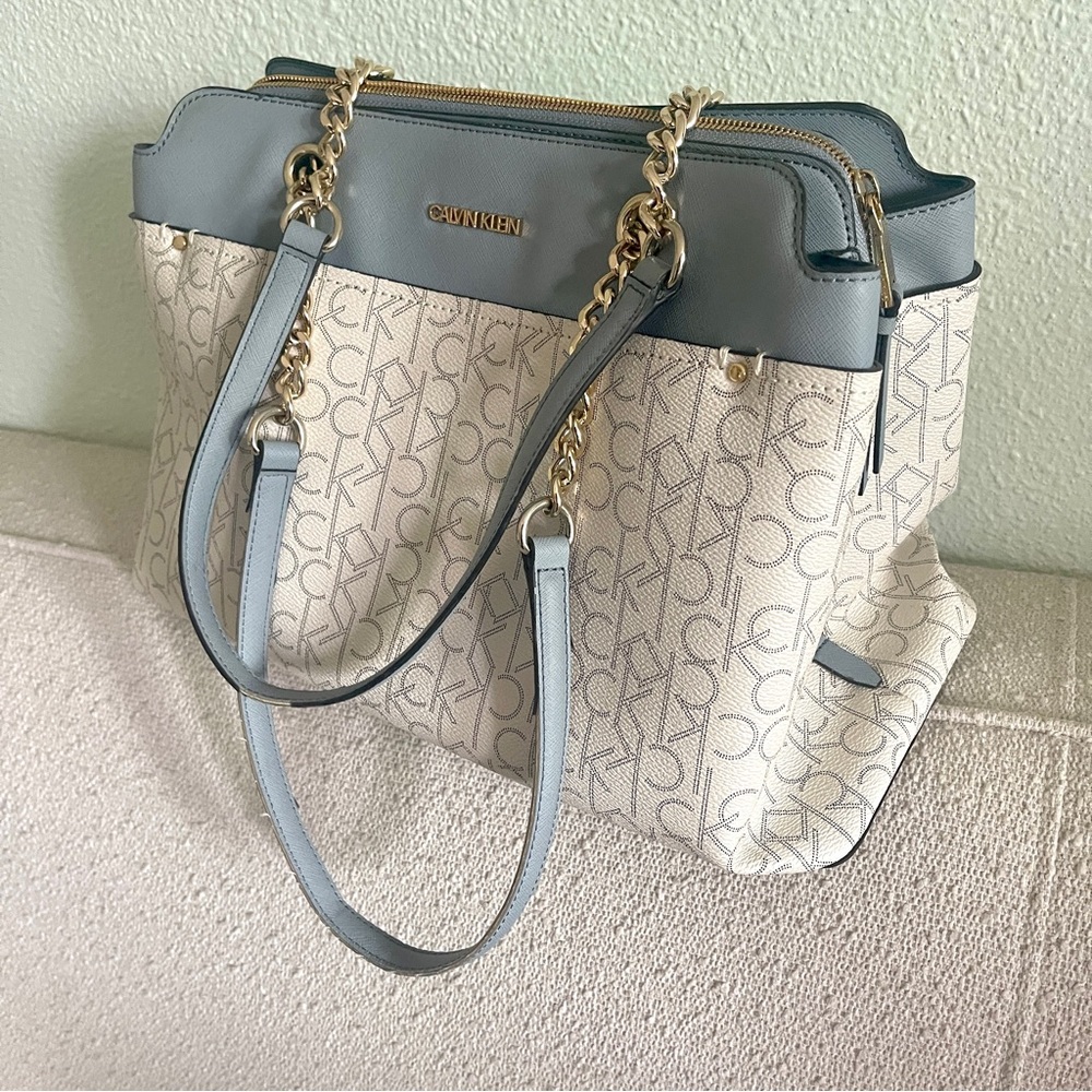 Calvin Klein Logo bag Sky Blue Pastel Handbag Gold Chain